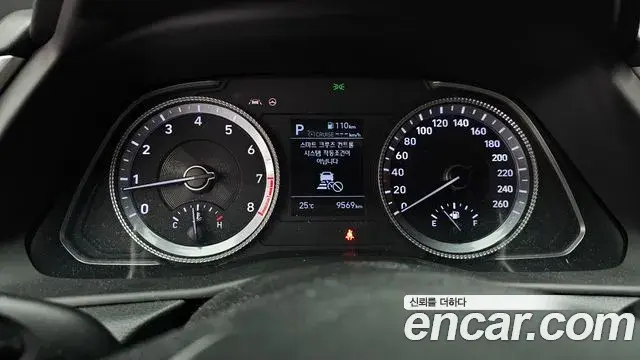 Hyundai Sonata 2021 — Фото 8/20