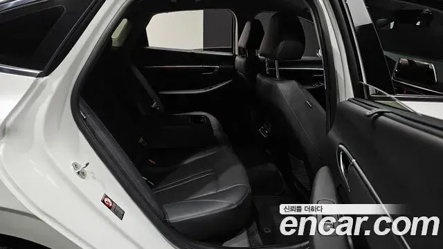 Hyundai Sonata 2021 — Фото 12/20