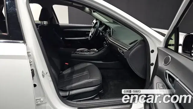 Hyundai Sonata Hybrid 2021 — Şəkil 33/36