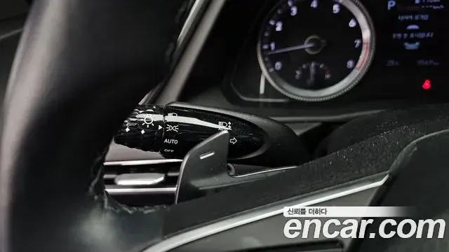 Hyundai Sonata Hybrid 2021 — Şəkil 30/36