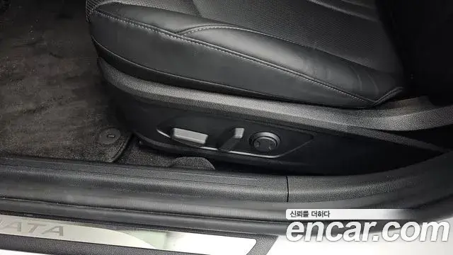 Hyundai Sonata Hybrid 2021 — Şəkil 28/36