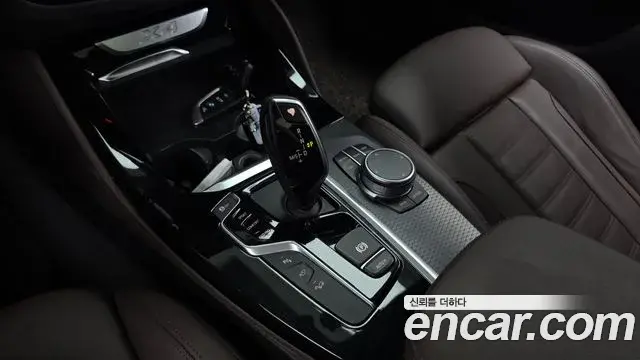 BMW X4 2020 — Фото 9/20