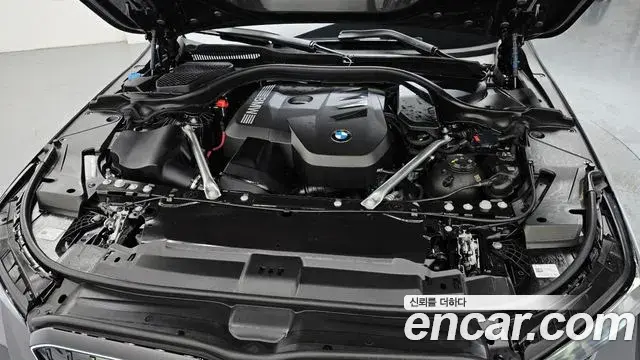 BMW 5 Series 2025 — Фото 6/20