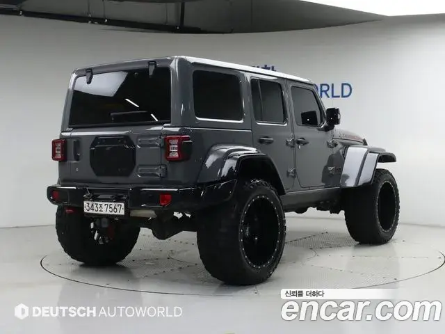 Jeep Wrangler 2020 — ფოტო 6/20