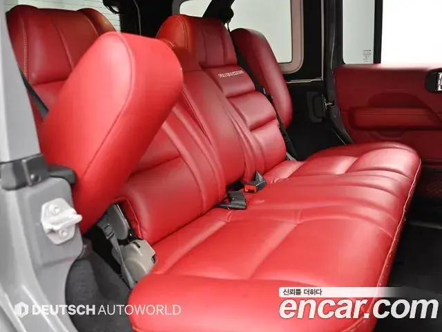 Jeep Wrangler 2020 — ფოტო 11/20