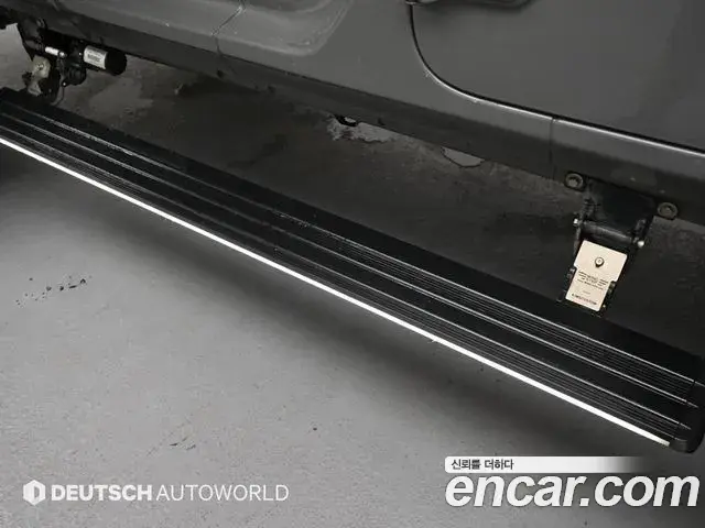 Jeep Wrangler 2020 — ფოტო 10/20