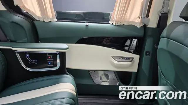 Kia Carnival 2024 — Şəkil 8/36