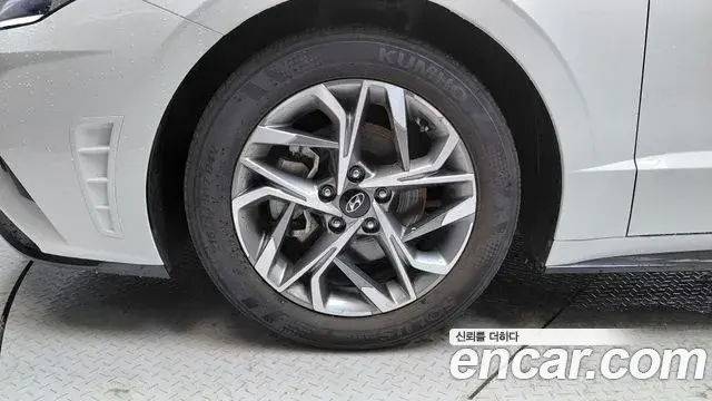 Hyundai Sonata Hybrid 2022 — ფოტო 6/28