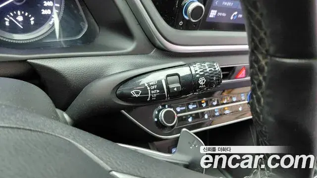 Hyundai Sonata Hybrid 2022 — ფოტო 13/28
