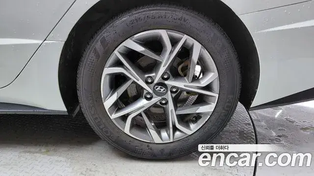 Hyundai Sonata Hybrid 2022 — ფოტო 5/28