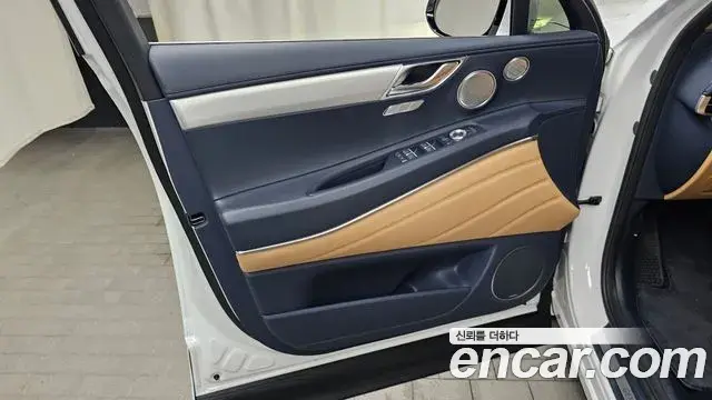 Genesis GV80 2023 — ფოტო 35/35