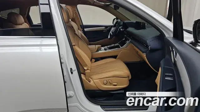 Genesis GV80 2023 — ფოტო 17/35