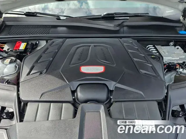 Porsche Cayenne 2022 — Photo 13/20