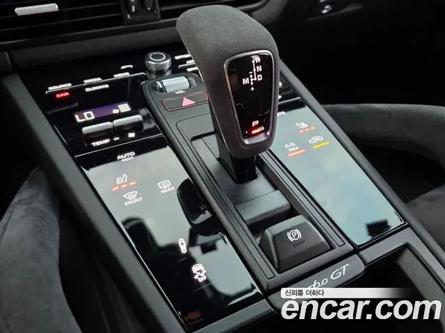 Porsche Cayenne 2022 — Photo 14/20