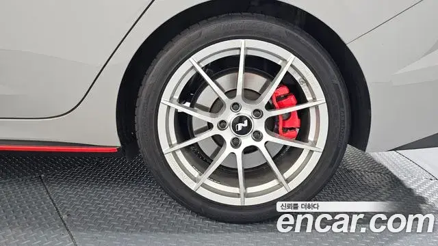Hyundai The New Avante Hybrid 2022 — ფოტო 24/34