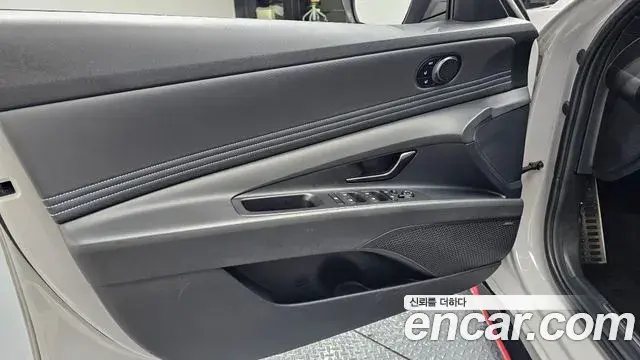 Hyundai The New Avante Hybrid 2022 — ფოტო 20/34