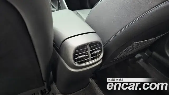 Hyundai The New Avante Hybrid 2022 — ფოტო 30/34