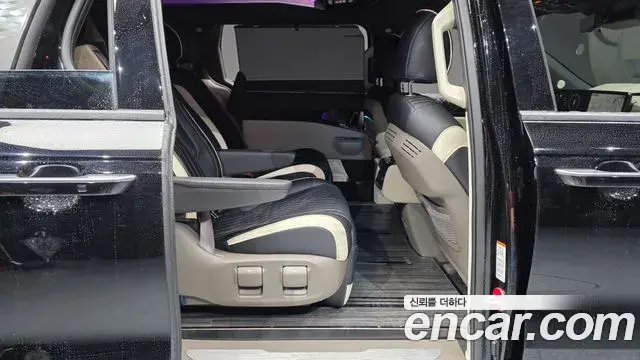 Kia Carnival 2024 — Фото 11/20