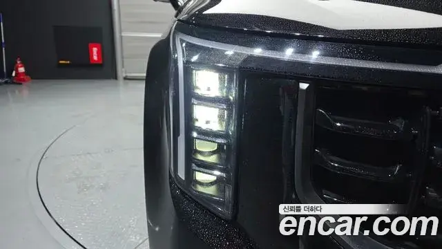 Kia Carnival 2024 — Photo 19/37