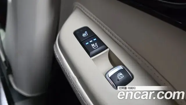 Kia Carnival 2024 — Photo 16/37