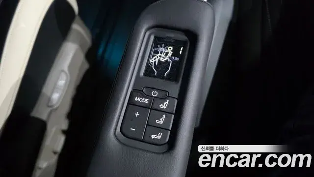 Kia Carnival 2024 — Photo 12/37