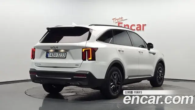 Kia Sorento 2024 — Фото 2/20