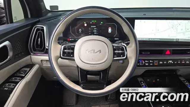 Kia Sorento 2024 — Фото 13/20