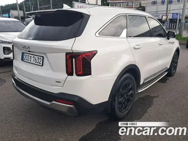 Kia Sorento 2025 — Şəkil 8/17