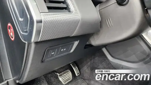 Land Rover Range Rover Sport 2019 — Photo 8/39