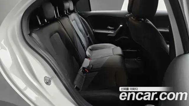 Mercedes-Benz A-Class 2021 — Фото 11/20