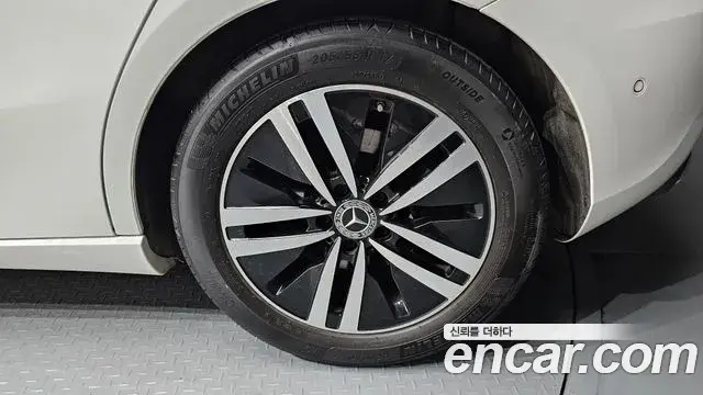 Mercedes-Benz A-Class 2021 — Photo 24/30