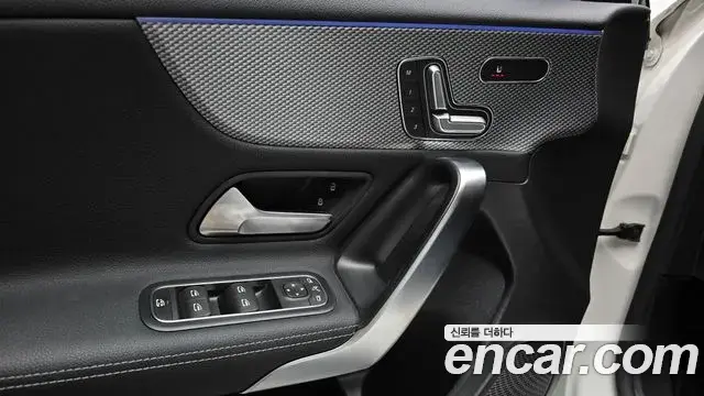 Mercedes-Benz A-Class 2021 — Photo 13/30