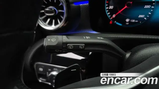 Mercedes-Benz A-Class 2021 — Photo 23/30