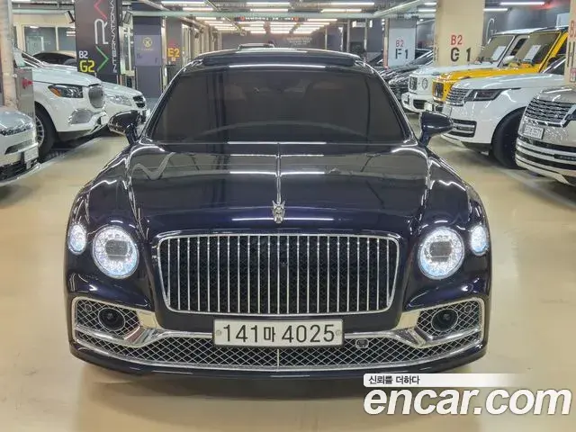 Bentley Flying Spur 2023 — Şəkil 12/20