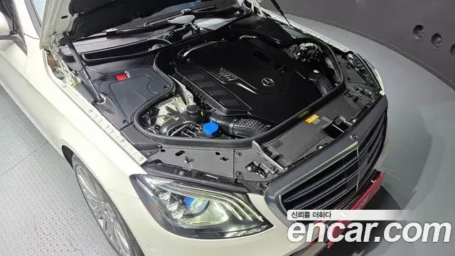 Mercedes-Benz S-Class 2019 — Фото 6/20