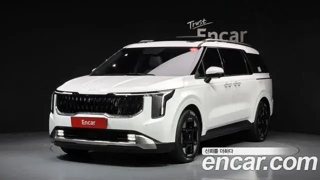 Kia Carnival 2025 — Фото 1/20