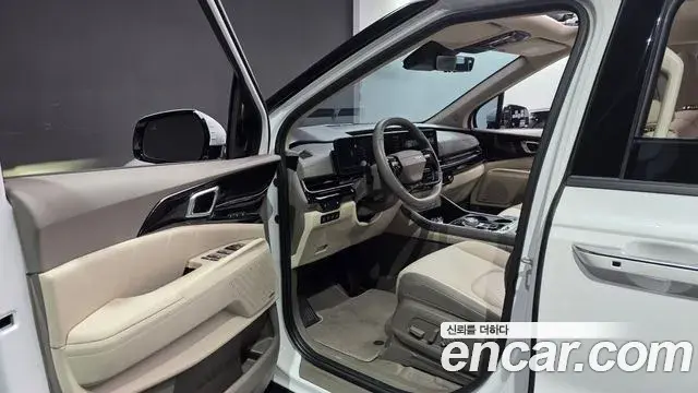 Kia Carnival 2025 — Фото 10/20