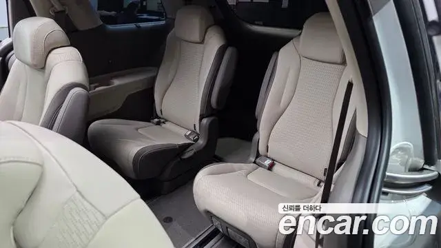 Kia Carnival 2025 — Фото 11/20