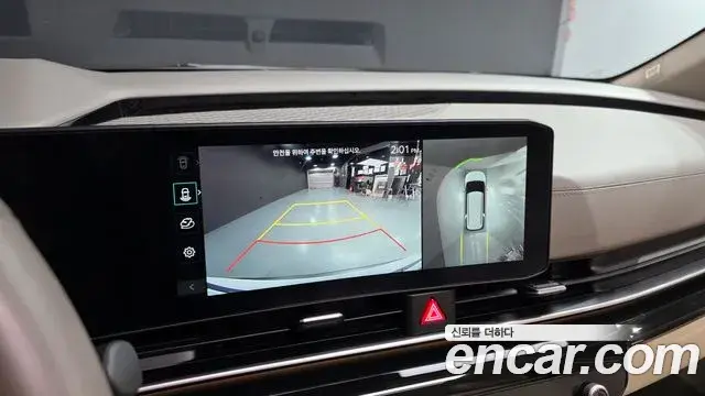 Kia Carnival 2025 — Фото 17/20