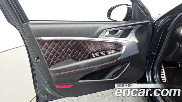 Genesis G70 2022 — Şəkil 1/31