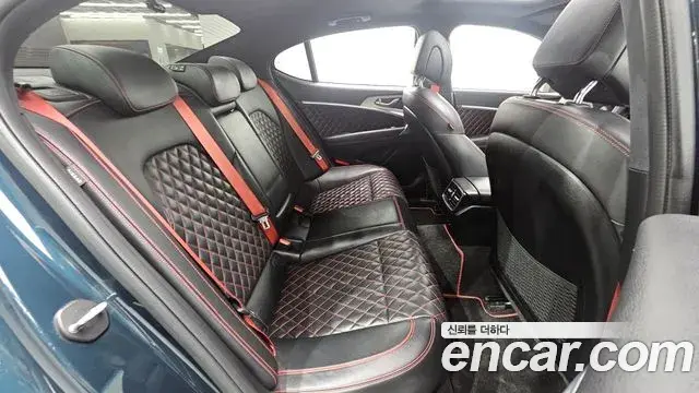 Genesis G70 2022 — Şəkil 29/31