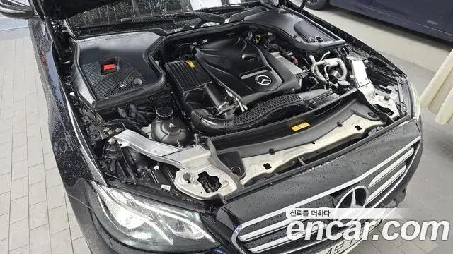 Mercedes-Benz E-Class 2019 — Фото 6/20
