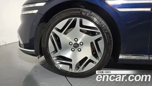 Genesis G90 2024 — Photo 2/20
