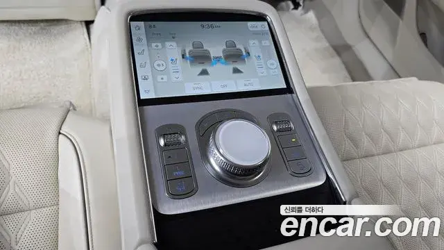 Genesis G90 2024 — Photo 18/20
