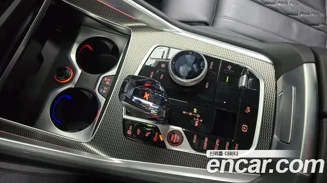 BMW X6 2022 — ფოტო 31/31