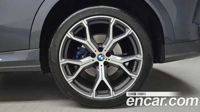 BMW X6 2022 — ფოტო 2/31