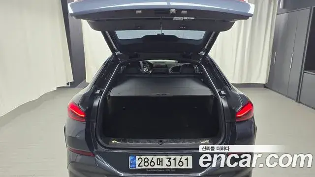 BMW X6 2022 — ფოტო 24/31