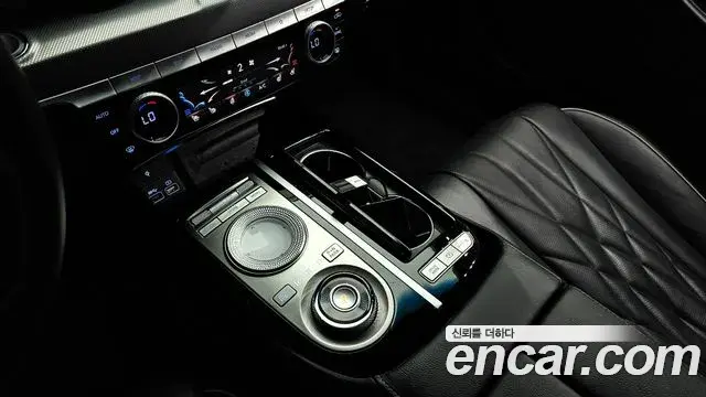 Genesis G80 2022 — Photo 27/30