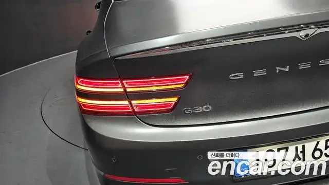 Genesis G80 2022 — Photo 25/30