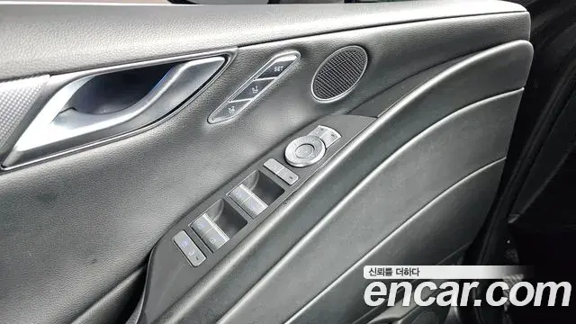 Genesis G80 2022 — Photo 23/30